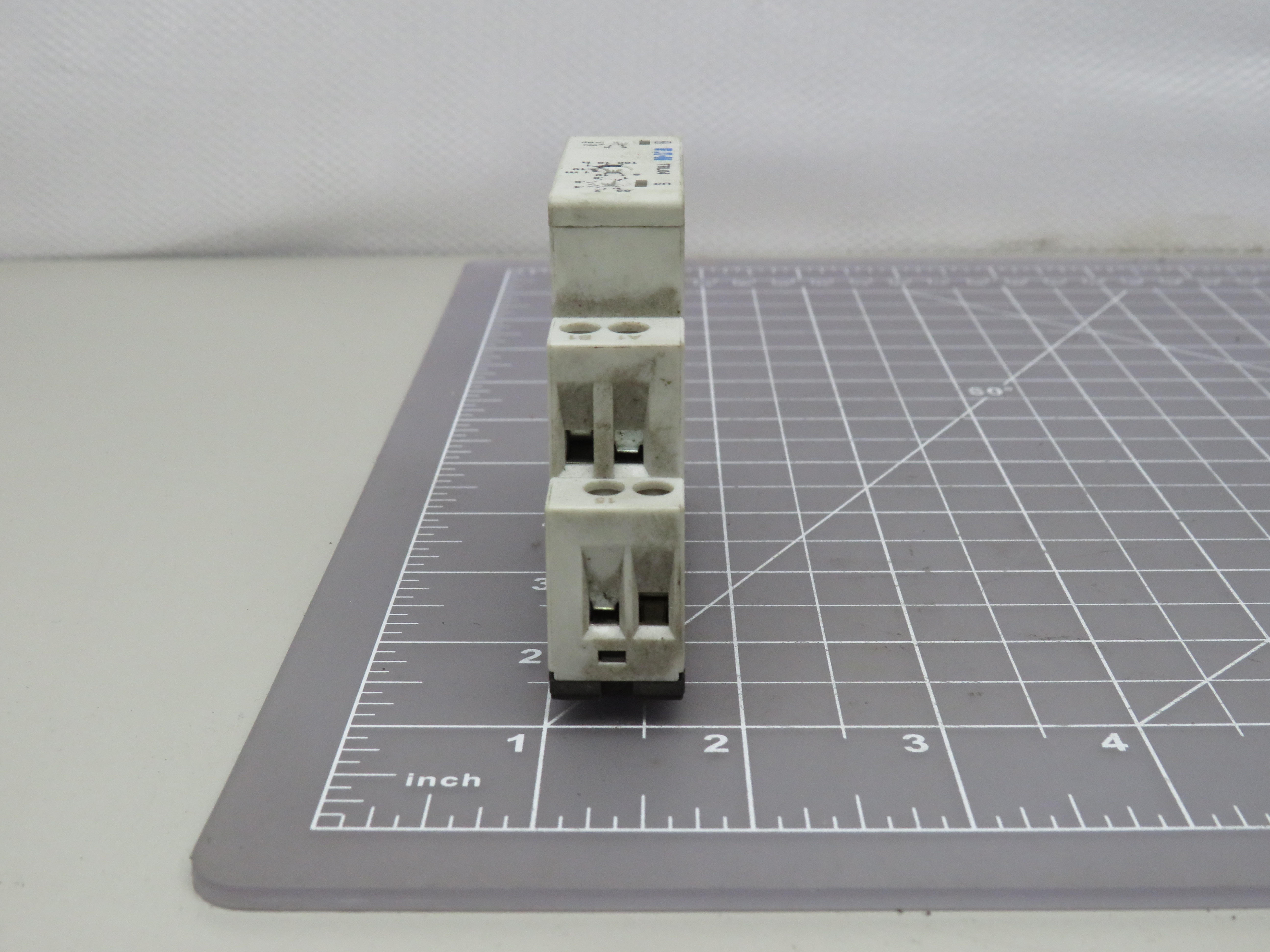 Eaton TRL04 Time Delay Relay 24 To 240Vac/Dc 8A Spdt